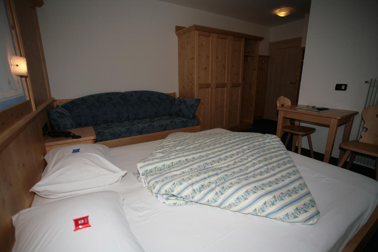 Garni Eden Hotel กานาเซย์ ภายนอก รูปภาพ